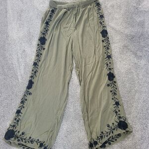 American Eagle Boho Emroidered Pants